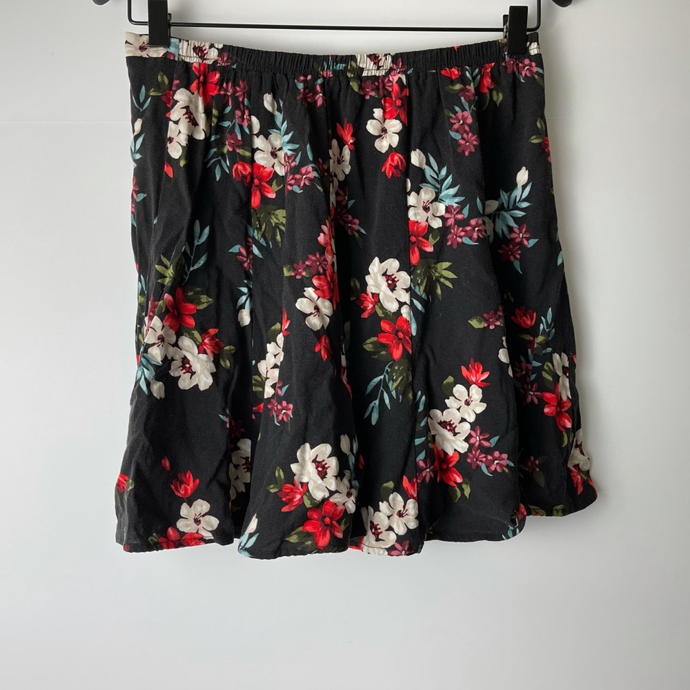 Hollister California Black Floral Skirt